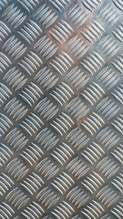 Pared metálica con relieve en carro de transporte de animales