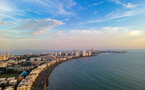 Evening sunset at Marine Drive, Nariman Point - Mumbai 