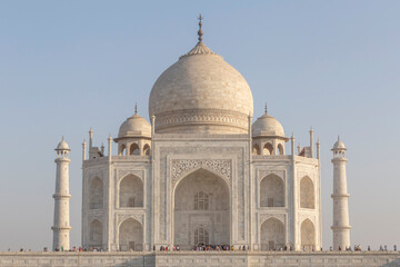 Fototapeta na wymiar sight of Taj Mahal mausoleum in Agra
