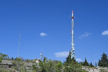 Obraz premium A mobile phone mask on a hill in Dubrovnik.