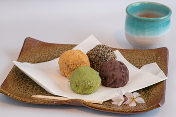 おはぎ4種（小豆餡・きな粉・胡麻・ずんだ）