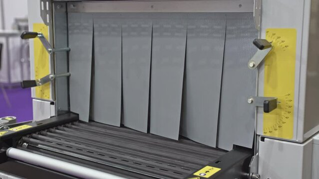 Vacuum Packages Machine Conveyor With Rotating Rollers With Silicone Coating