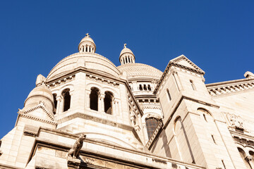 Fototapeta na wymiar Basilica of the Sacred Heart in Paris