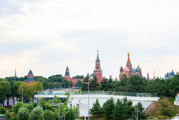 Obraz premium View of the Moscow Kremlin on the bank of the Moscow river. Cityscape of Moscow. Summer 2022