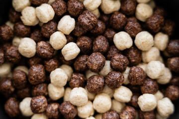 top view of cereal balls with chocolate and vanilla flavors.