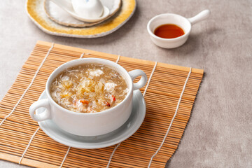 Shark fin soup (Indonesia : Soup Sirip Ikan Hiu) is a popular soup in Chinese cuisine which is usually served on special occasions such as weddings or banquets.