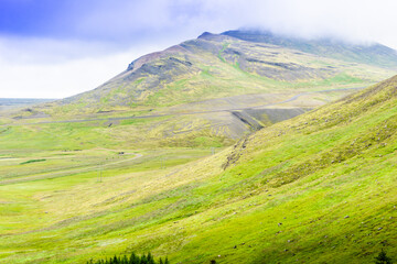 Obraz premium Mountains in Iceland - HDR photograph