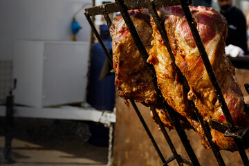 Carne de cerdo para asar. Asado a la parrilla. 