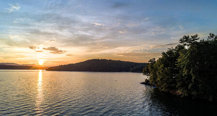 beautiful early morning sunrise on lake jocassee south carolina