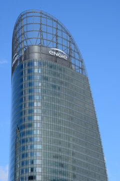 Tour T1, si&egrave;ge social du groupe producteur d&rsquo;&eacute;nergie Engie &agrave; La D&eacute;fense, Paris, le 6 septembre 2020