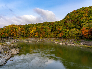 秋の神居古潭（北海道旭川市）