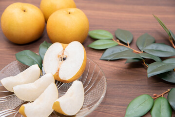 カットされた群馬県産の梨