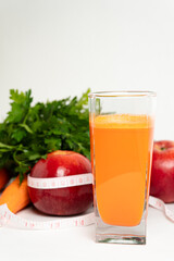 Fototapeta premium healthy juicing recipes to give your body natural energy and helps to detoxify the body