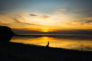 Obraz premium sunset on the beach
