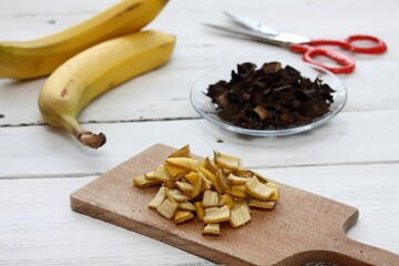 Fresh and dried banana peel good for plant fertilization. Eco friendly and cheap way how to manure plants and flowers.