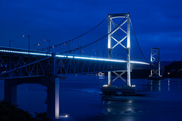 夜の大鳴門橋