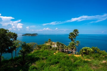 Promthep Cape is one of the most photographed locations in Phuket. Phromthep cape viewpoint at blue sea sky in Phuket, Thailand. - 530586831