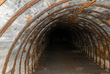 Kędzierzyn-Koźle, Sławięcice, obóz koncentracyjny, 2 wojna światowa, wwII, wnętrze schronu przeciwlotniczego, sklepienie, tunelowe, Salzgitter-Bunker, Krankenhäuser (2).