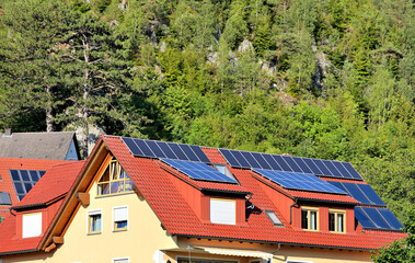 Wohnhaus mit Solardach 