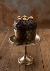 Chocolate panettone for cake stand