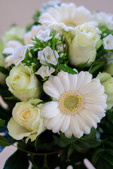 Hochzeitsblumen und -dekoration