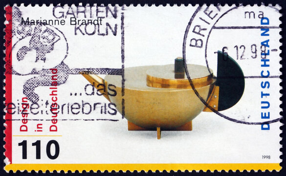 Postage stamp Germany 1998 teapot, design by Marianne Brandt
