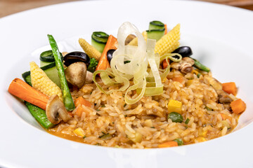 Vegetarian dishes such as salads, quinoa, avocado, vegetables and wraps