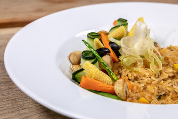 Vegetarian dishes such as salads, quinoa, avocado, vegetables and wraps