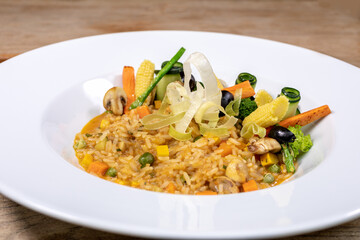 Vegetarian dishes such as salads, quinoa, avocado, vegetables and wraps