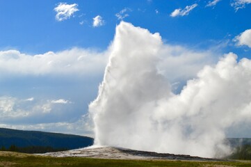 Old Faithful Geyser in Yellowstone National Park