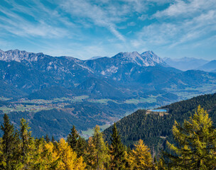 Fototapeta na wymiar Peaceful autumn Alps mountain view. Reiteralm, Steiermark, Austria.