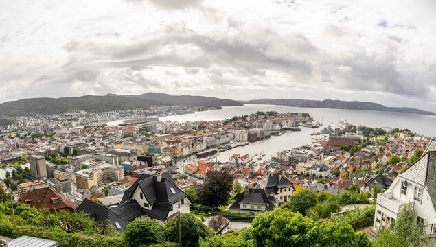 Panorama de la ville de Bergen en Norv&egrave;ge vue d'en haut