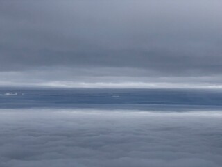Obraz premium storm clouds over water