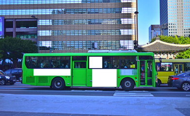 Seoul City Bus External Advertising Mockup Background, 서울 시내버스 외부광고 목업배경 - obrazy, fototapety, plakaty