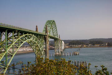 Obraz premium The Yaquina Bridge in Newport, Oregon