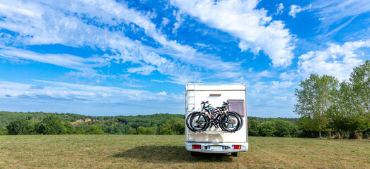 Motor home- Campervan caravan vehicule- Family travel and adventure