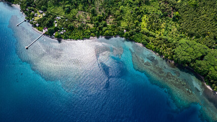 Drone shots Togean /Unauna - Indonesia © yann