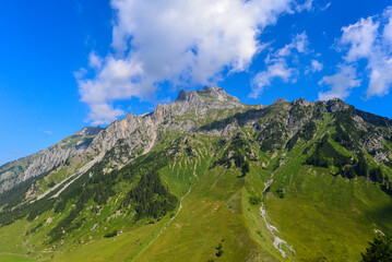 Fototapeta premium Lechquellengebirge in Vorarlberg, Österreich