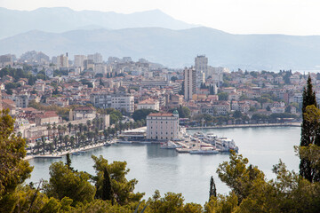 Fototapeta na wymiar panorama of a harbor