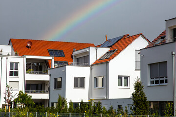 Wohnhäuser in einem Neubaugebiet in Deutschland