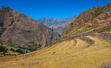 Sacred Valley at Pisac - Urubamba River - Peru