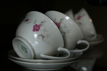 set of black and white dishes