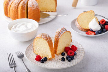 Pound cake, traditional vanilla or sour cream flavor