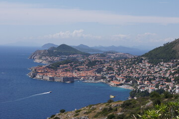 Fototapeta na wymiar Costa de Dubrovnik en el mar Adriatico