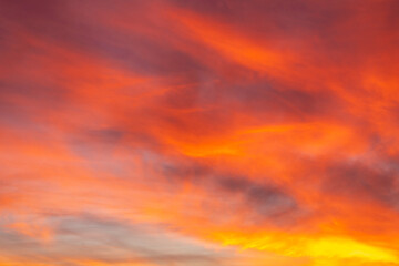 Fototapeta premium the sky looks great with pink clouds