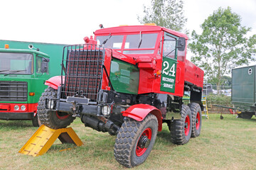 Fototapeta premium Vintage truck in a field 