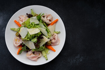 Sous vide turkey salad with vegetables