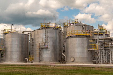 Oil and gas industry, oil refinery