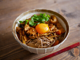 カレー月見そば