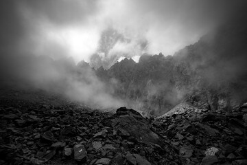 Monviso - Sorgenti del Po – Pian del Re - Buco di Viso - Colle delle Traversette.